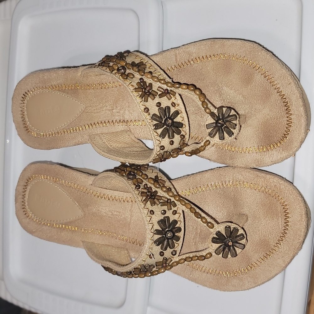 Apt 9 Beaded Thong Sandals